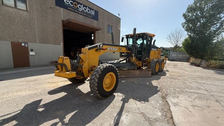 JOHN DEERE  672GP AWD **REGISTERED**